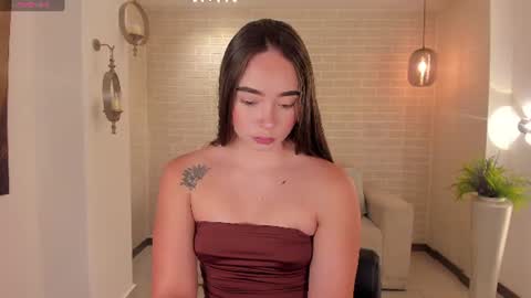 alinakravitz_ online show from June 2026 04:11:01 PM