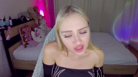 alinaocean online show from October 2025 09:12:02 PM
