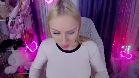 alinaocean online show from March 2026 03:37:02 PM