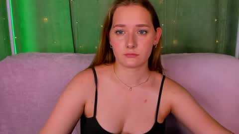 Snapshot of alinawise chatting on June 2026 03:25:01 AM alinawise online show from June 2026 03:25:01 AM