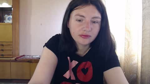 Snapshot of alinaxjames chatting on April 2026 07:00:01 AM AlinaxJames online show from April 2026 07:00:01 AM