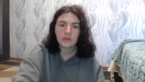 Snapshot of alinaxjames chatting on June 2026 08:49:01 AM AlinaxJames online show from June 2026 08:49:01 AM