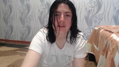 Snapshot of alinaxjames chatting on June 2026 03:28:02 PM AlinaxJames online show from June 2026 03:28:02 PM