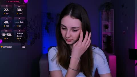 Alisa online show from April 2026 07:58:02 PM