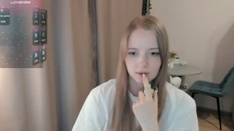 Snapshot of alisha_ley chatting on July 2026 06:32:02 PM Alya online show from July 2026 06:32:02 PM