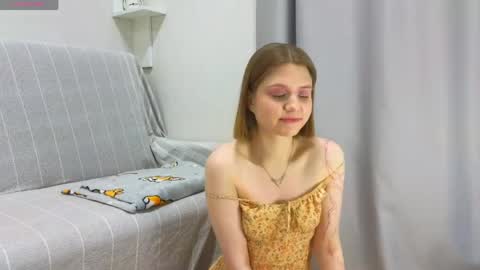 Alisia online show from April 2026 12:46:01 PM