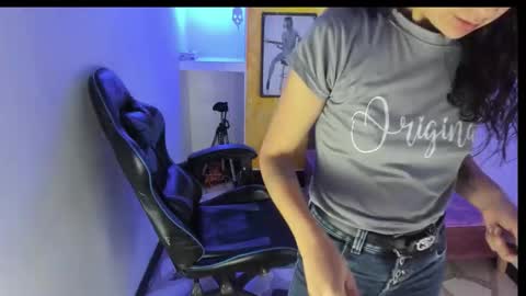 ALISON MOON online show from October 2025 12:07:02 PM