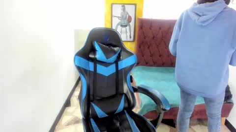 ALISON MOON online show from November 2025 11:43:01 AM