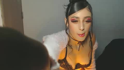 Snapshot of alison_squirts chatting on March 2026 04:23:01 PM alison_squirts online show from March 2026 04:23:01 PM