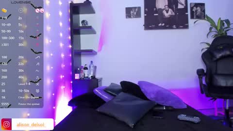 Snapshot of alison_wynter chatting on October 2025 04:09:02 AM alison_wynter online show from October 2025 04:09:02 AM