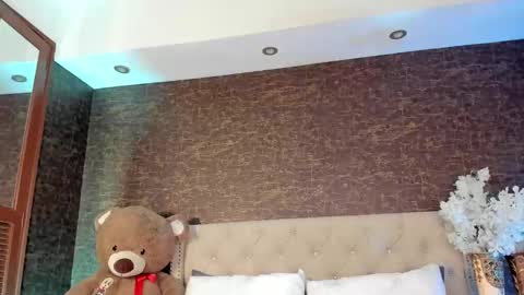 Alison Moon  online show from October 2025 11:16:01 PM