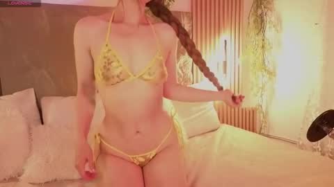 Snapshot of alissa_cute1 chatting on October 2025 02:48:02 PM Mia online show from October 2025 02:48:02 PM