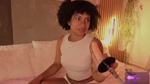 Snapshot of alissa_cute1 chatting on November 2025 09:42:02 PM Mia online show from November 2025 09:42:02 PM