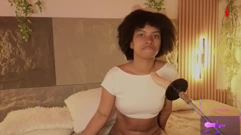 Snapshot of alissa_cute1 chatting on November 2025 02:50:02 PM Mia online show from November 2025 02:50:02 PM