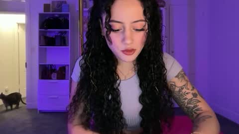 alissajaede online show from December 2025 02:08:02 AM