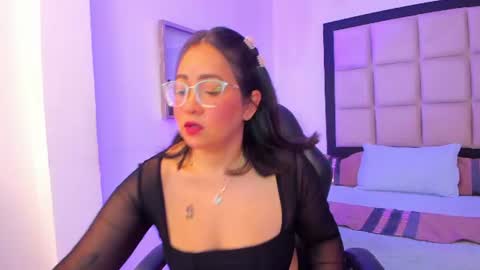Snapshot of alissbluumm chatting on July 2026 12:45:02 AM alissbluumm online show from July 2026 12:45:02 AM