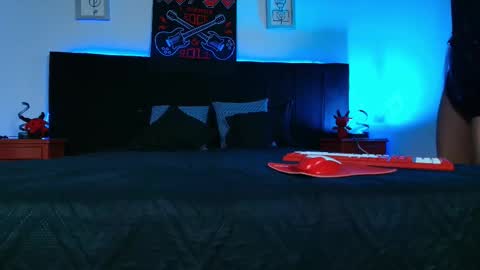 Alisse online show from February 2026 12:25:01 PM