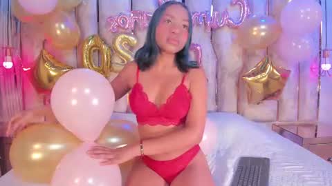 Snapshot of alisse_myers chatting on July 2026 04:33:02 AM alisse_myers online show from July 2026 04:33:02 AM