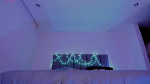    online show from November 2025 02:01:02 AM