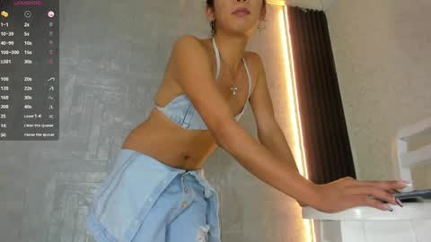 Alison Steeler online show from May 2026 08:40:02 PM
