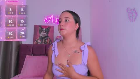 Alisson  online show from February 2026 02:35:01 PM