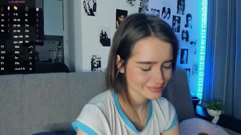 Alivia online show from November 2025 09:18:02 AM