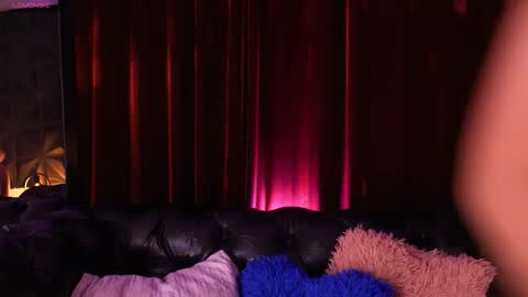 Alix online show from March 2026 03:45:02 AM