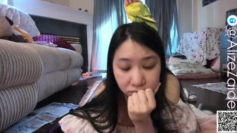 Alize Zaide online show from October 2025 04:26:02 PM