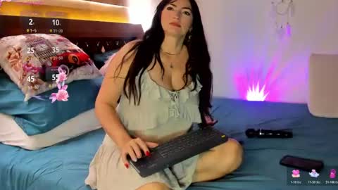 Andrea..... online show from July 2026 05:05:01 PM