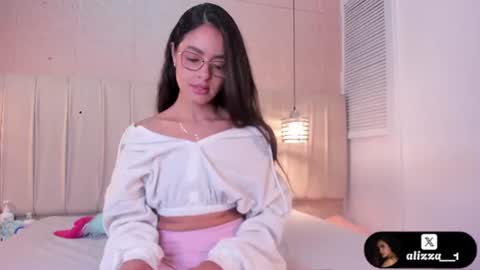 alizza_ online show from July 2026 11:46:02 AM