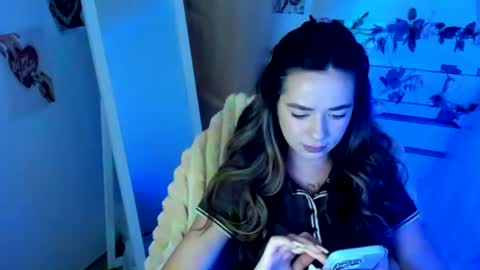 Snapshot of allana_dream chatting on June 2026 06:33:01 AM Allana online show from June 2026 06:33:01 AM