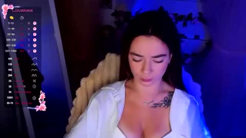 Snapshot of allana_dream chatting on July 2026 07:39:01 AM Allana online show from July 2026 07:39:01 AM