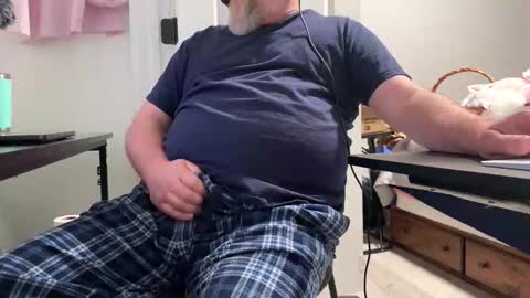 Allergictolove online show from February 2026 03:22:01 PM