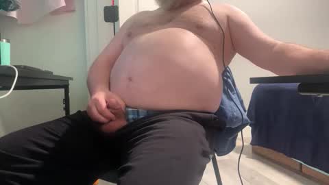 Allergictolove online show from April 2026 04:00:01 PM