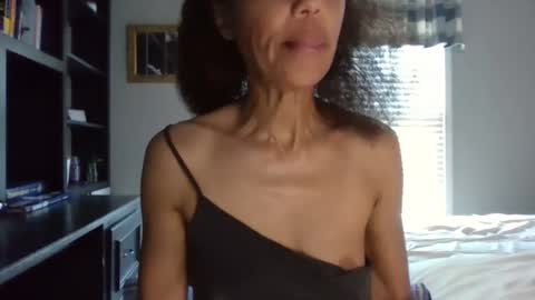 wishlist on bio online show from September 2025 05:13:01 PM