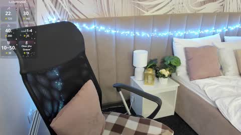 Snapshot of alli_zi chatting on January 2025 08:51:02 AM Blair online show from January 2025 08:51:02 AM