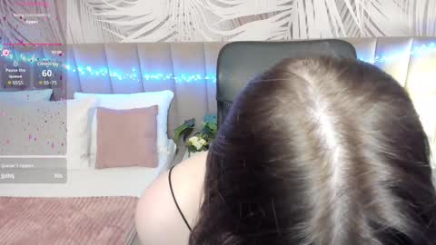 Snapshot of alli_zi chatting on March 2025 08:45:01 AM Blair online show from March 2025 08:45:01 AM