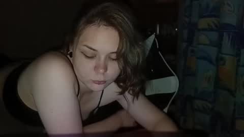 Snapshot of alli_zi chatting on September 2025 05:59:02 PM Blair online show from September 2025 05:59:02 PM