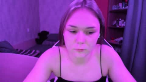 Snapshot of alli_zi chatting on October 2025 04:07:02 PM Blair online show from October 2025 04:07:02 PM