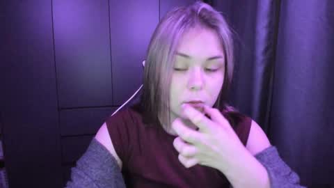 Snapshot of alli_zi chatting on November 2025 10:08:02 AM Blair online show from November 2025 10:08:02 AM