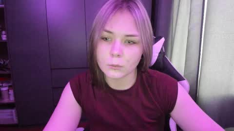 Snapshot of alli_zi chatting on December 2025 03:22:01 AM Blair online show from December 2025 03:22:01 AM