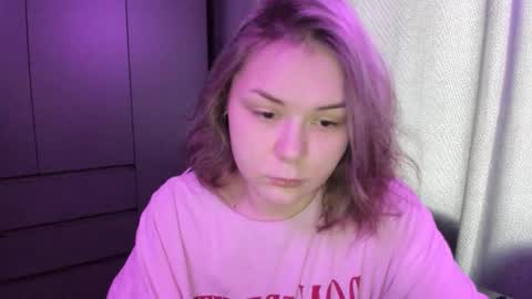 Snapshot of alli_zi chatting on December 2025 04:40:01 AM Blair online show from December 2025 04:40:01 AM