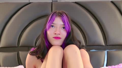 Snapshot of alliciakim chatting on January 2025 10:12:01 PM Allicia online show from January 2025 10:12:01 PM
