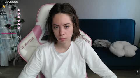 Snapshot of allie_hazie chatting on June 2026 12:12:02 AM alice online show from June 2026 12:12:02 AM