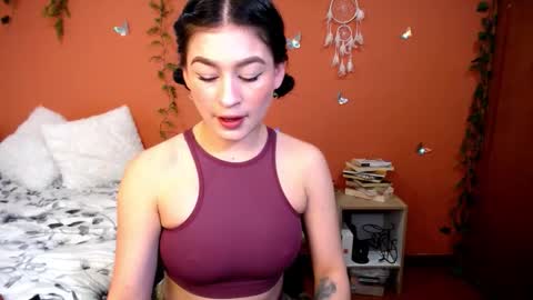 Allie  online show from November 2025 04:18:02 PM