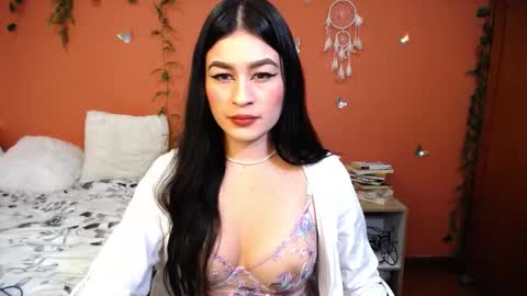 Allie  online show from November 2025 04:41:01 PM