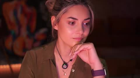 Allie online show from November 2025 06:34:01 AM