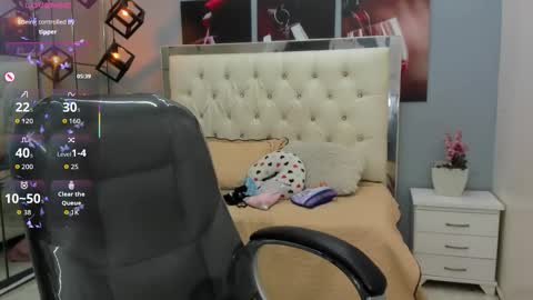 Snapshot of allison_garcia chatting on May 2026 05:30:02 PM ALLISON online show from May 2026 05:30:02 PM
