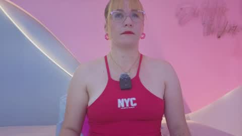 Snapshot of allisonroberts_ chatting on June 2026 01:59:01 PM Alli online show from June 2026 01:59:01 PM