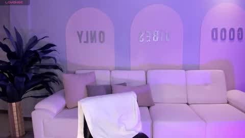 Allison Rogers online show from March 2025 05:14:02 PM